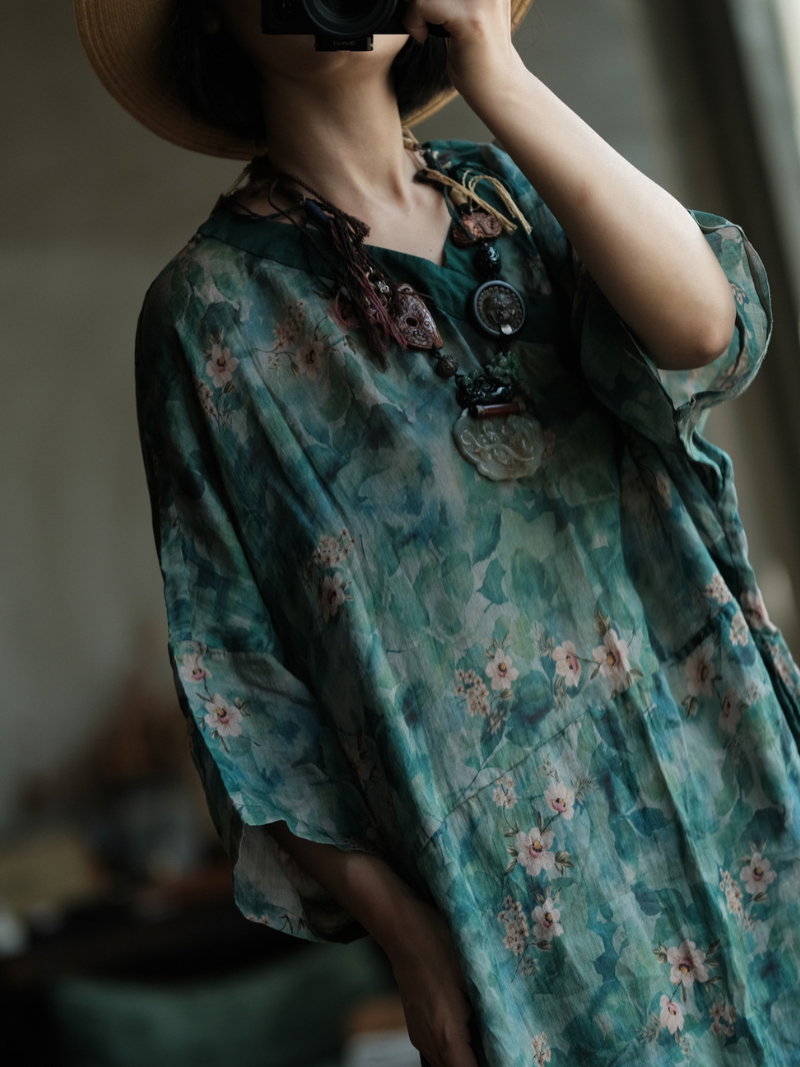 Floral-Printed Ramie Kaftan Dress with Flowing Kimono Sleeves