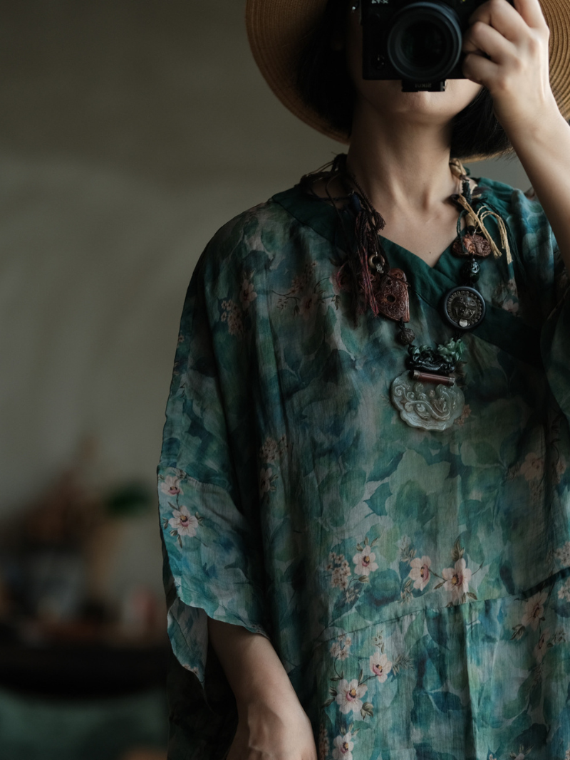 Floral-Printed Ramie Kaftan Dress with Flowing Kimono Sleeves