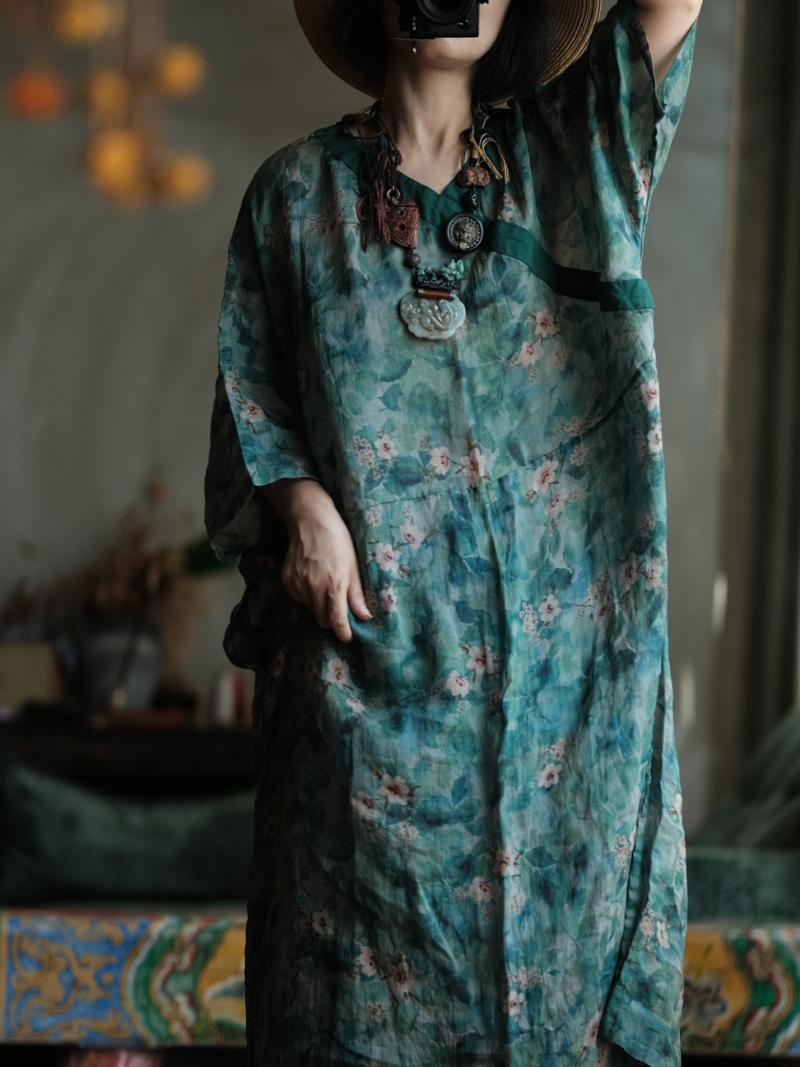 Floral-Printed Ramie Kaftan Dress with Flowing Kimono Sleeves
