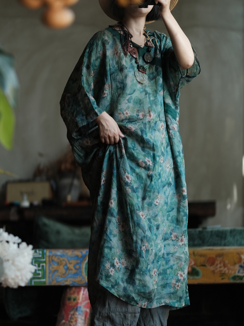 Floral-Printed Ramie Kaftan Dress with Flowing Kimono Sleeves