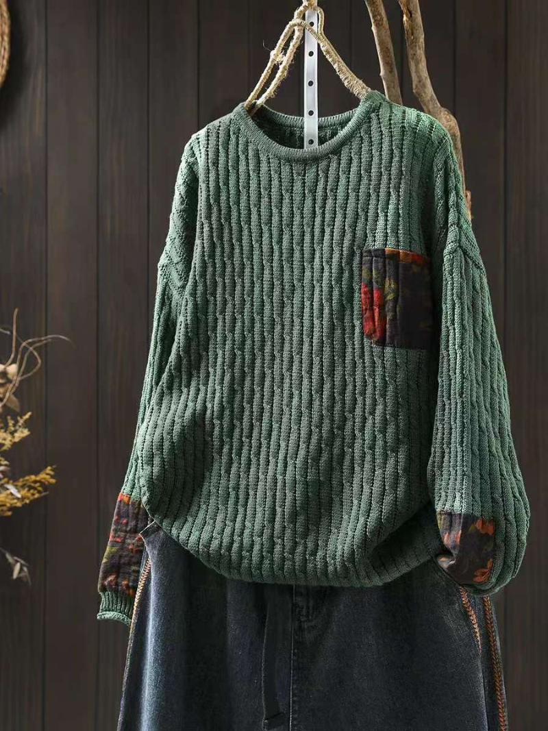 Chic Cotton Sweater Featuring a Contrast Pocket