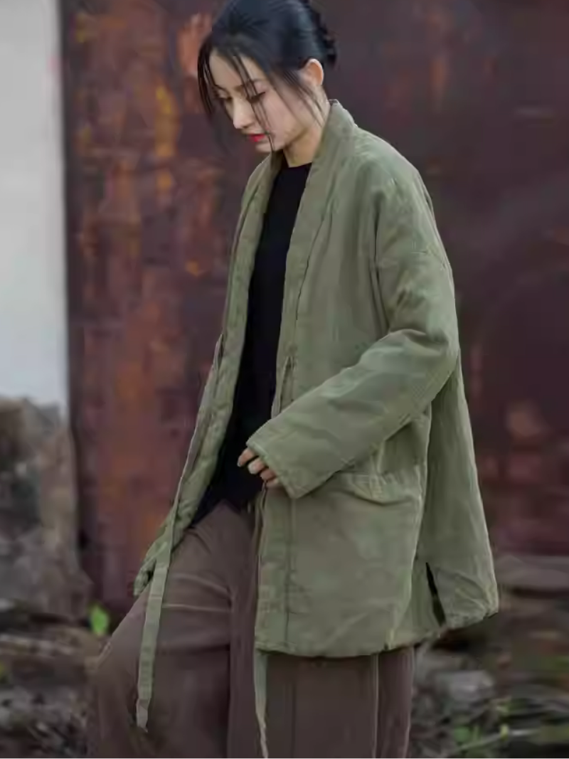 Chic Linen Jacket Wrap Style with Patch Pockets and Soft Belt